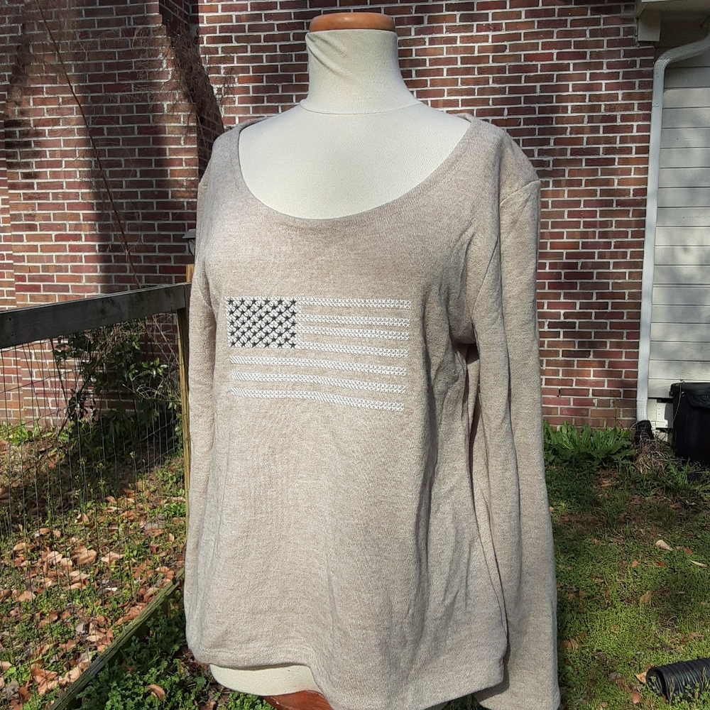 Dylan American Flag Lightweight Sweatshirt Size L